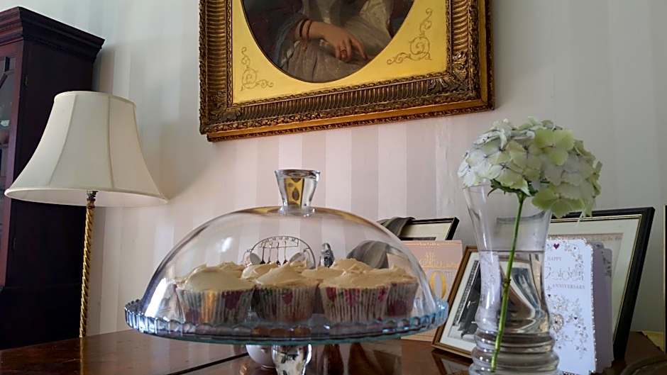 Kelly House Country B&B