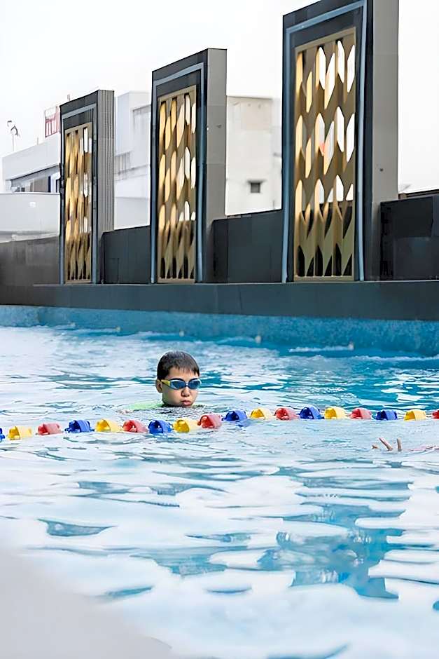 Grand Central Premier