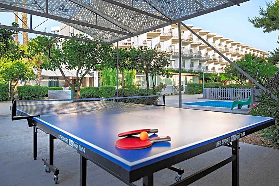 The Grove Seaside Hotel