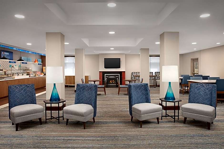 Holiday Inn Express & Suites Chambersburg By IHG