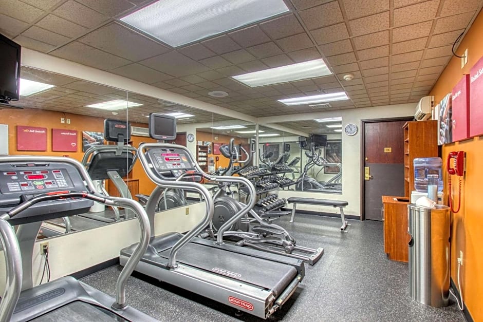 Comfort Suites Madison West - Middleton