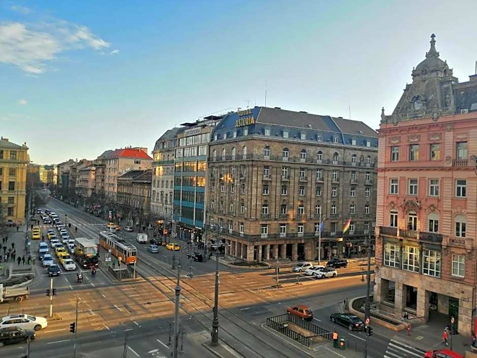 Bauhaus Astoria Hostel