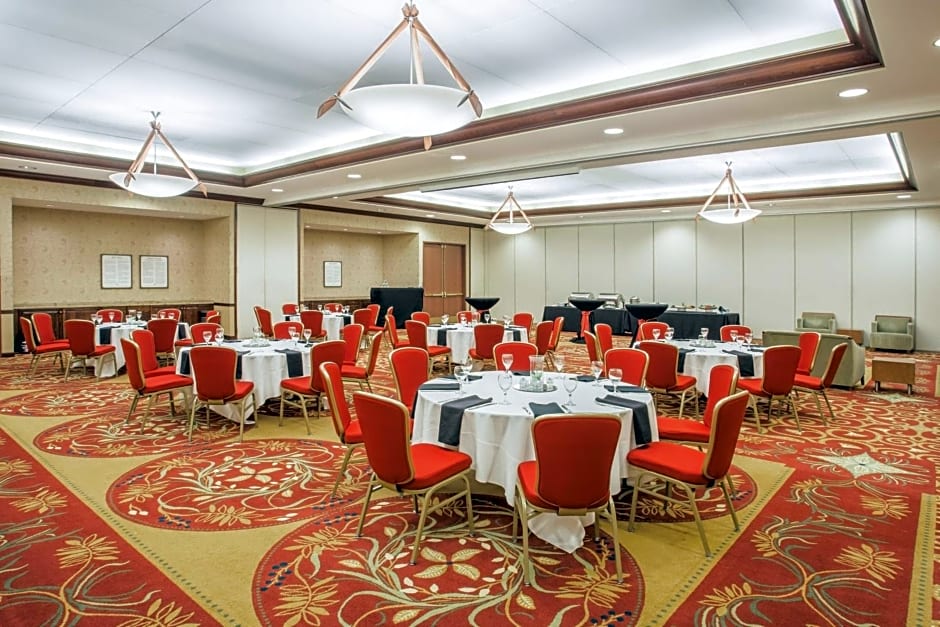 Sonesta Milwaukee West Wauwatosa