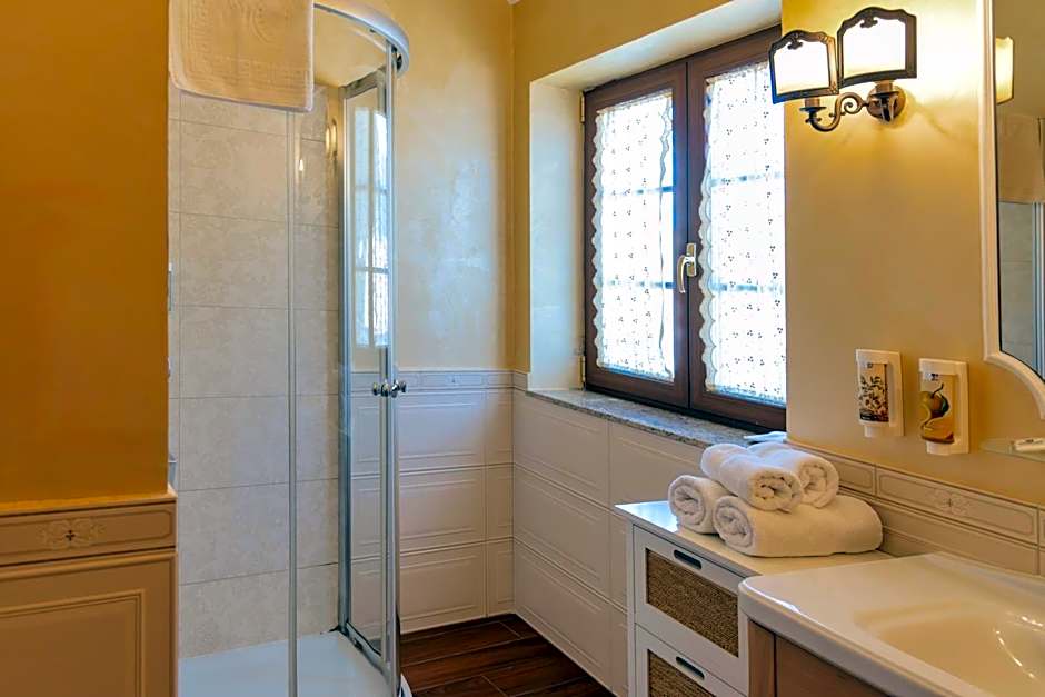 Bella & Stella rooms