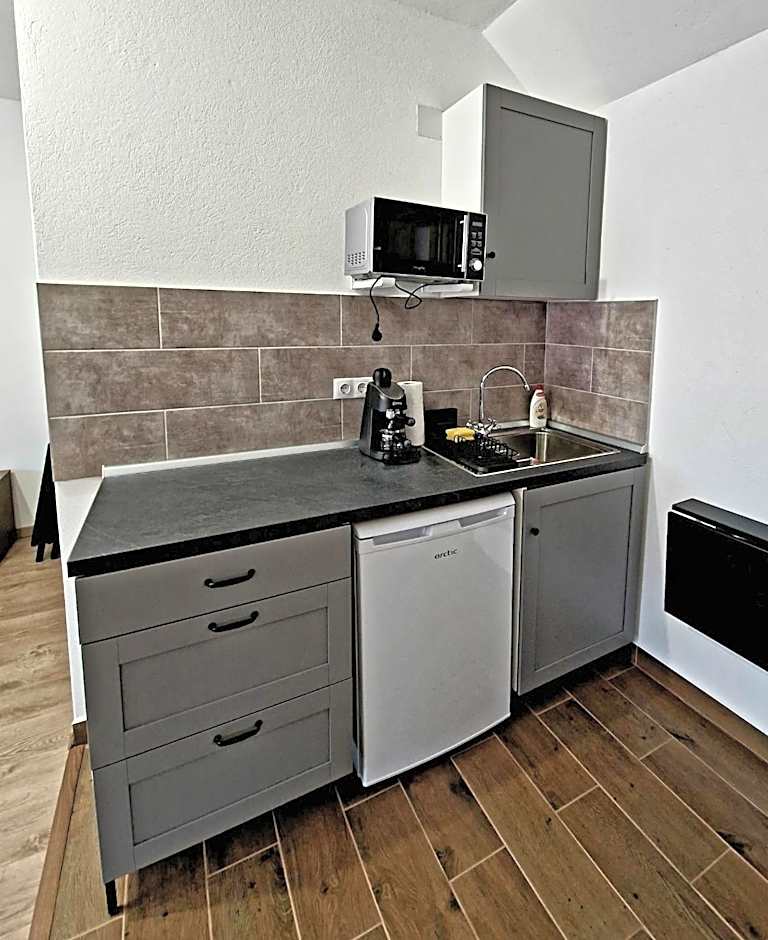 Kodaros Studio Parajd