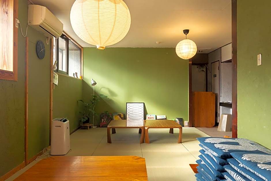 Local Knot Backpackers-Journaling Hostel-