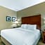 Comfort Inn & Suites East Moline near I-80