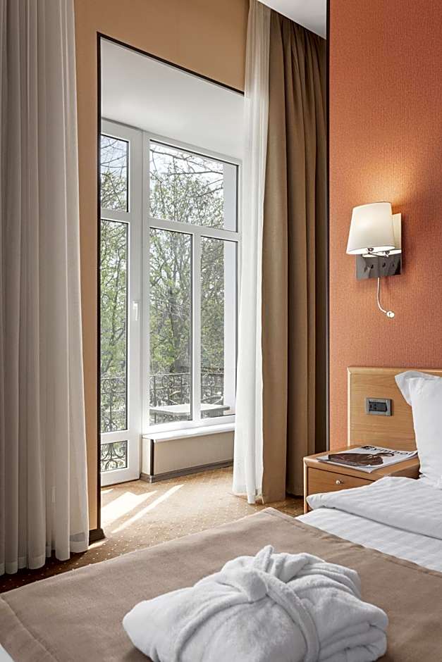 Alexandrovskiy Hotel