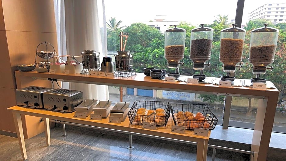 Holiday Inn Express Hyderabad Banjara Hills By IHG