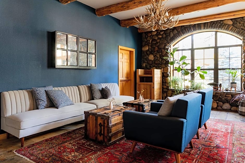 Black Bear Lodge