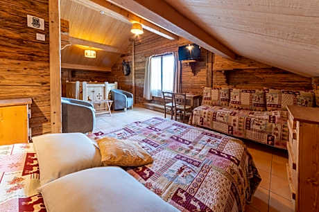 Comfort Quadruple Room