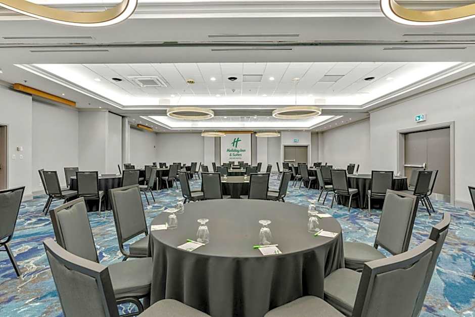 Holiday Inn & Suites Ottawa West - Kanata By IHG