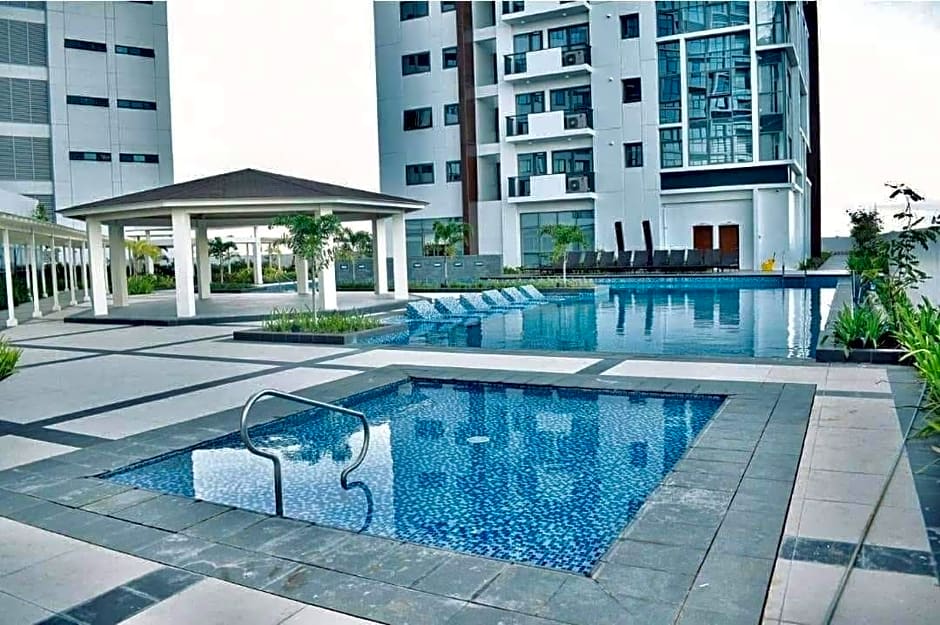 8 Newtown Boulevard by HiveRooms