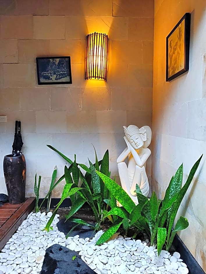 Scallywags Smugglers