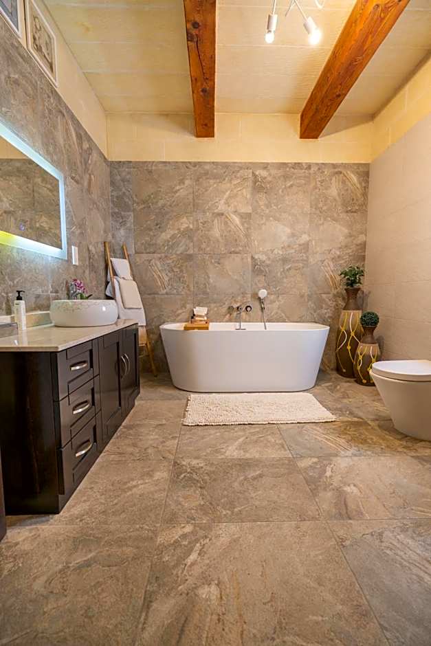 Ajuga Luxury Boutique B&B