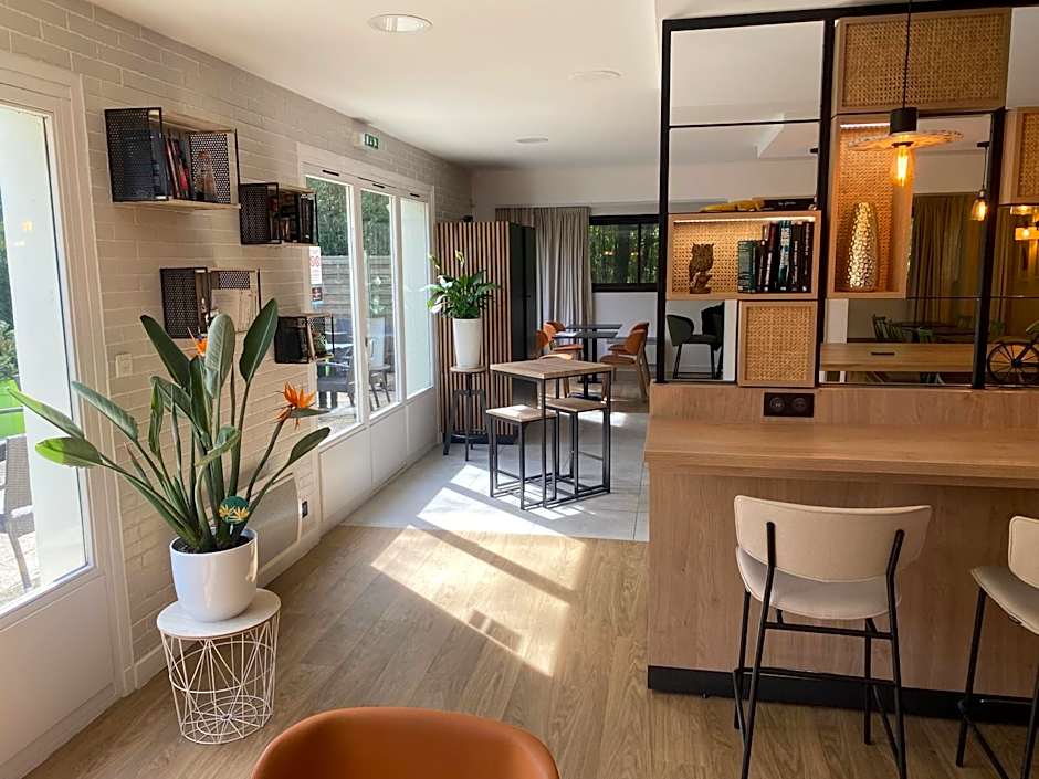 Campanile Nantes Reze Aeroport