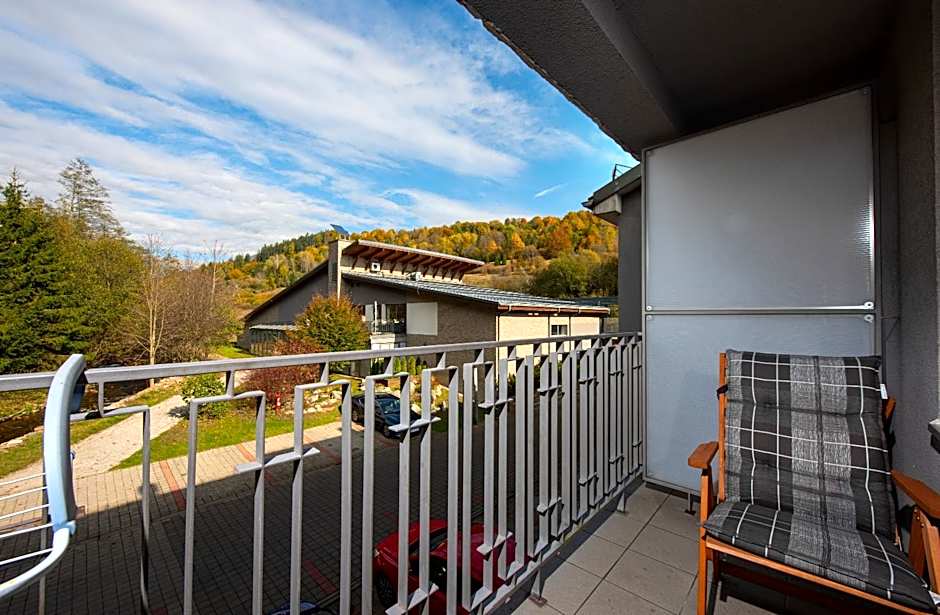 Photo 1 of 3 of Balcony