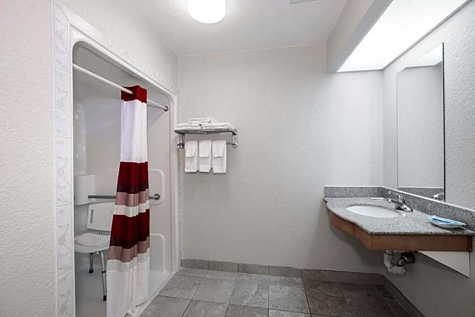 Sonesta Essential Ames