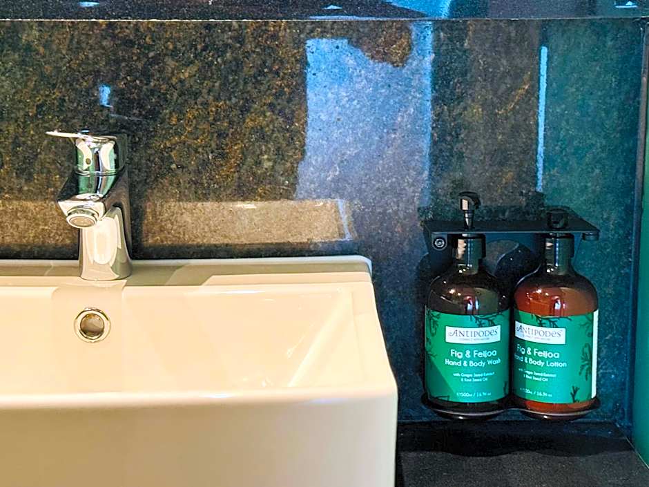 Crowne Plaza London - Kingston By IHG