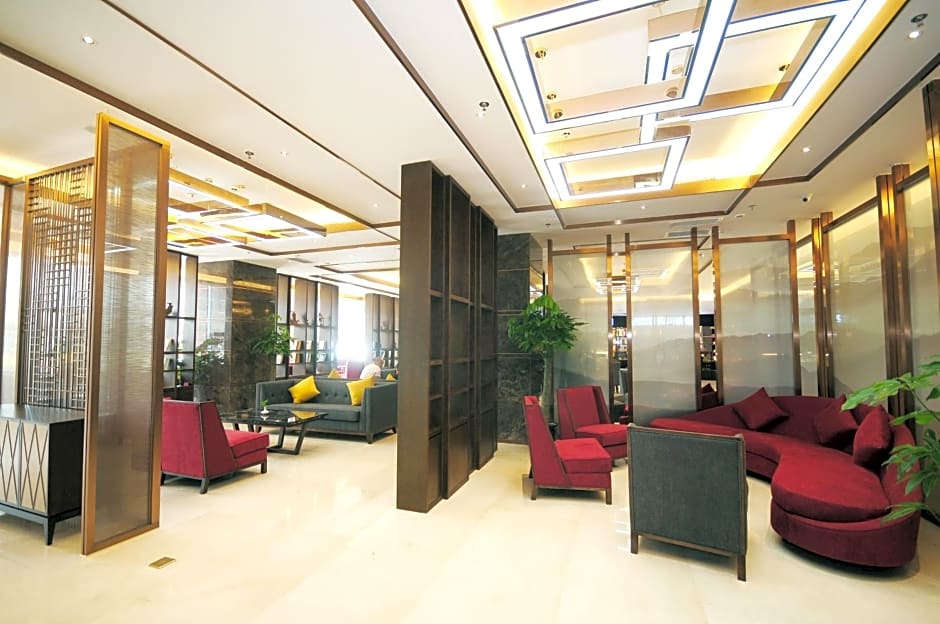 Airport Jianguo Hotel