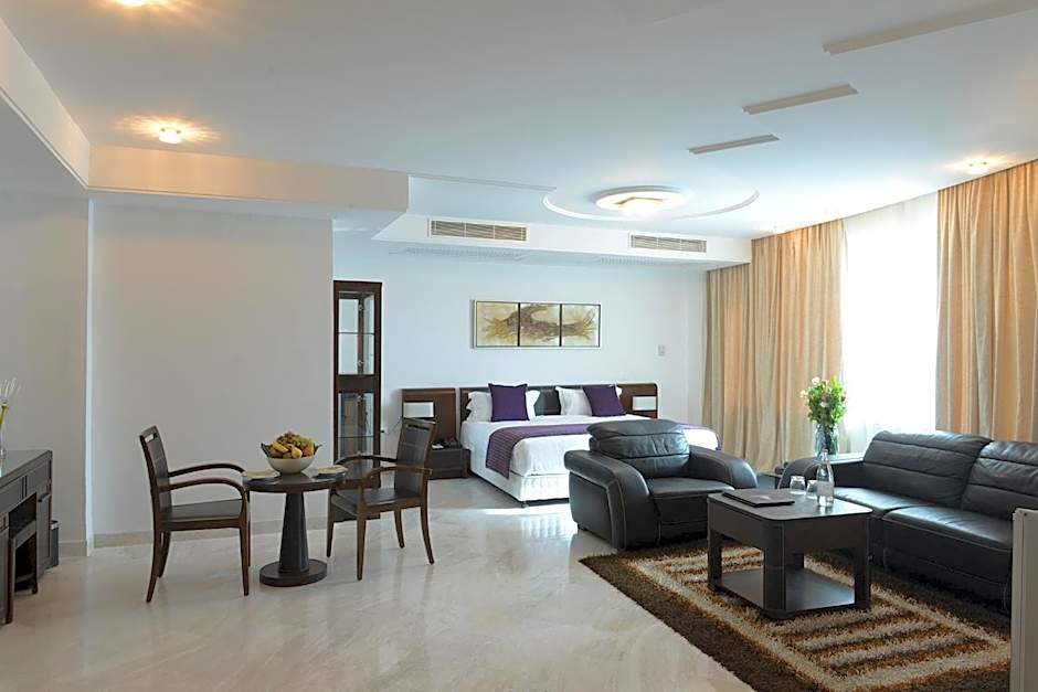 The Penthouse Suites Hotel