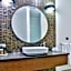 Indulge Apartments - Ontario