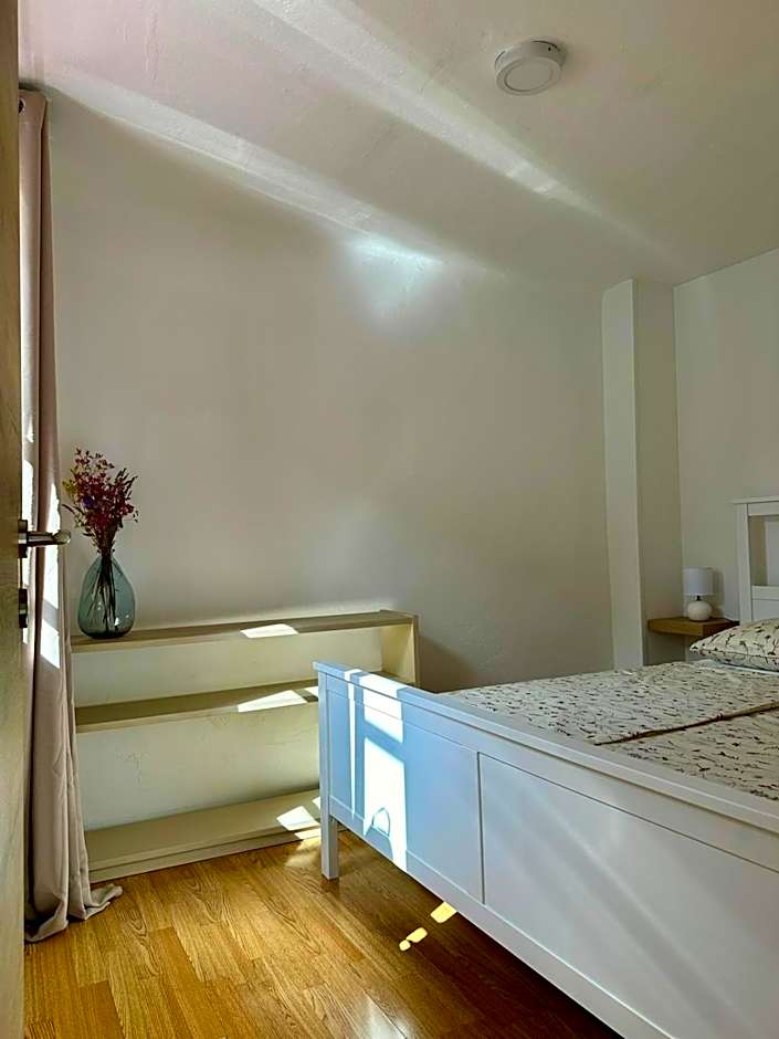 Hisa Rejmr with private parking