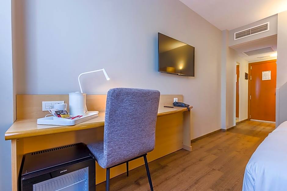Travelodge Madrid Alcala de Henares