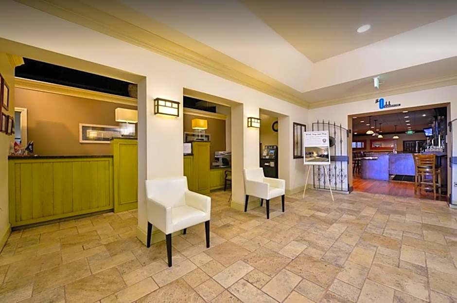 Lions Gate Hotel