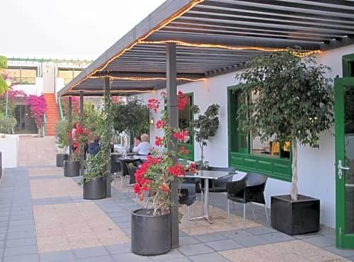 Apartamentos Hg Lomo Blanco