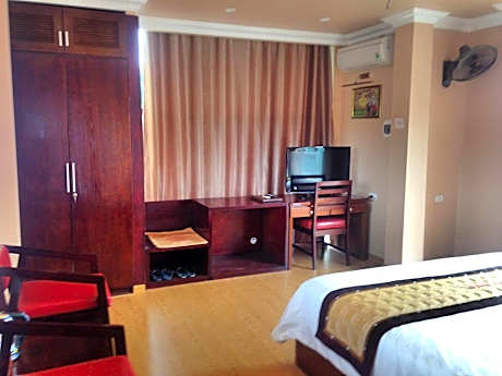 King Room with Mountain View