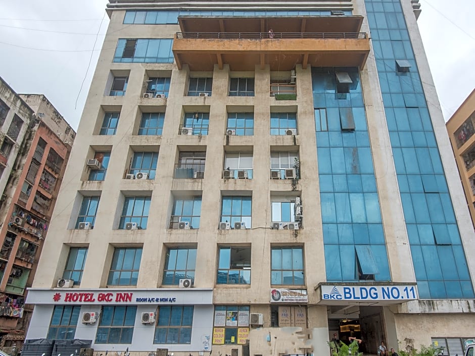 OYO 22039 Hotel Bkc Grand