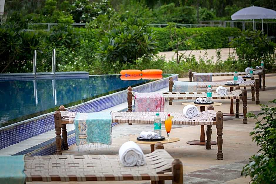 Mana Hotels
