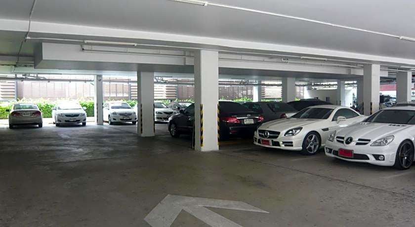 The Atrium Ratchada 13 Hotel