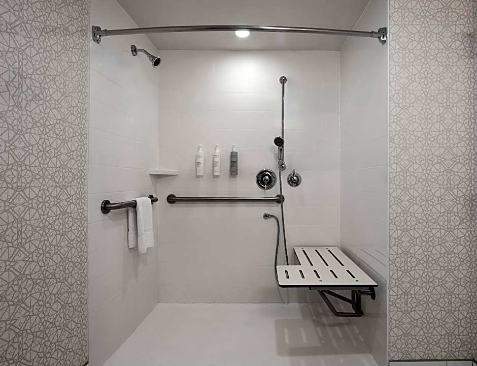 Hampton Inn By Hilton Chambersburg