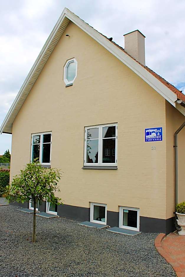 Amalie Bed and Breakfast & Apartments