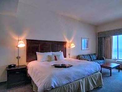 Deluxe King Bed