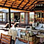 Dinkweng Safari Lodge