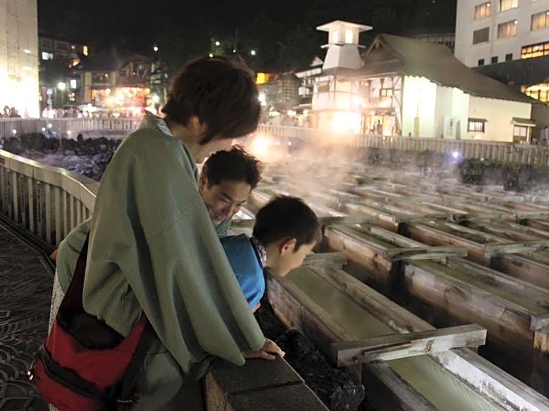Kusatsu Onsen Hotel Village
