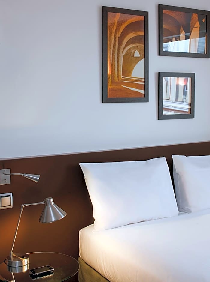 Residence Mercure Paris La Defense Grande Arche