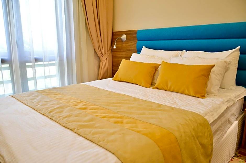 Hotel Capitolina City Chic
