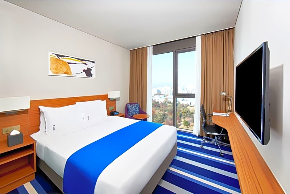 Holiday Inn Express Suwon Ingye, an IHG Hotel