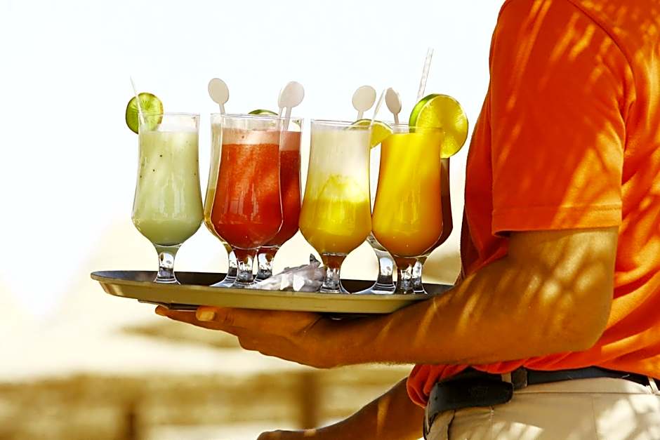 Oceanfront Litchfield Inn