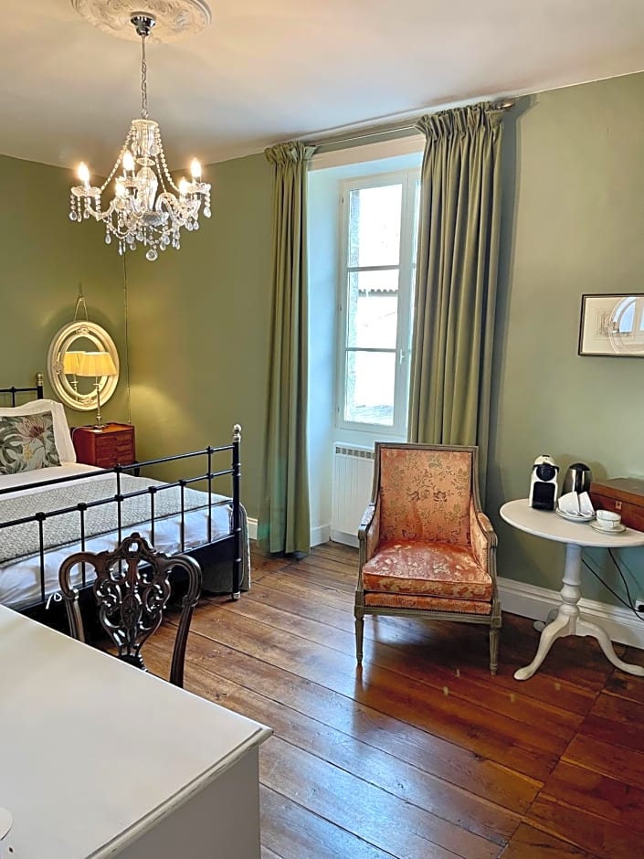 Maison Hirondelles Hôtes