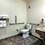 Cobblestone Hotel & Suites - Hutchinson