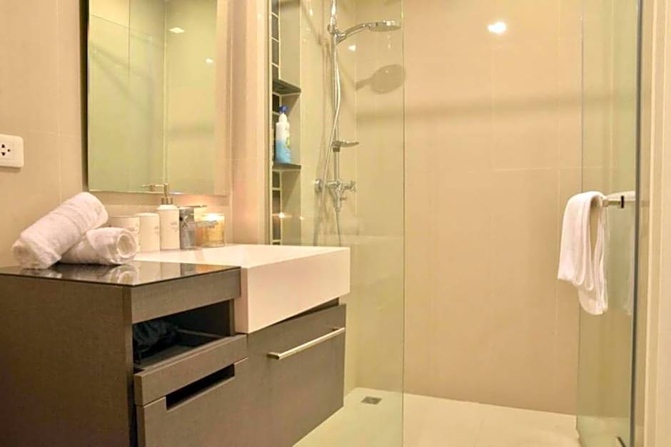 The Deck Patong by VIP