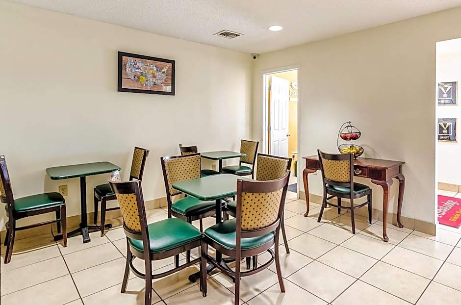 Econo Lodge Glade Spring