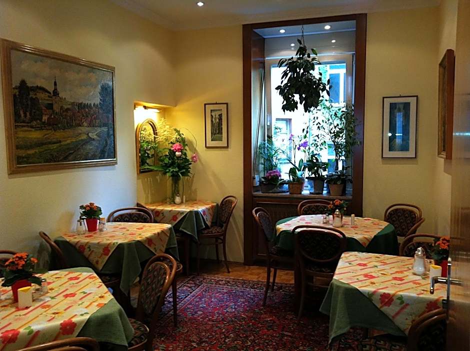 Hotel Hauser an der Universität