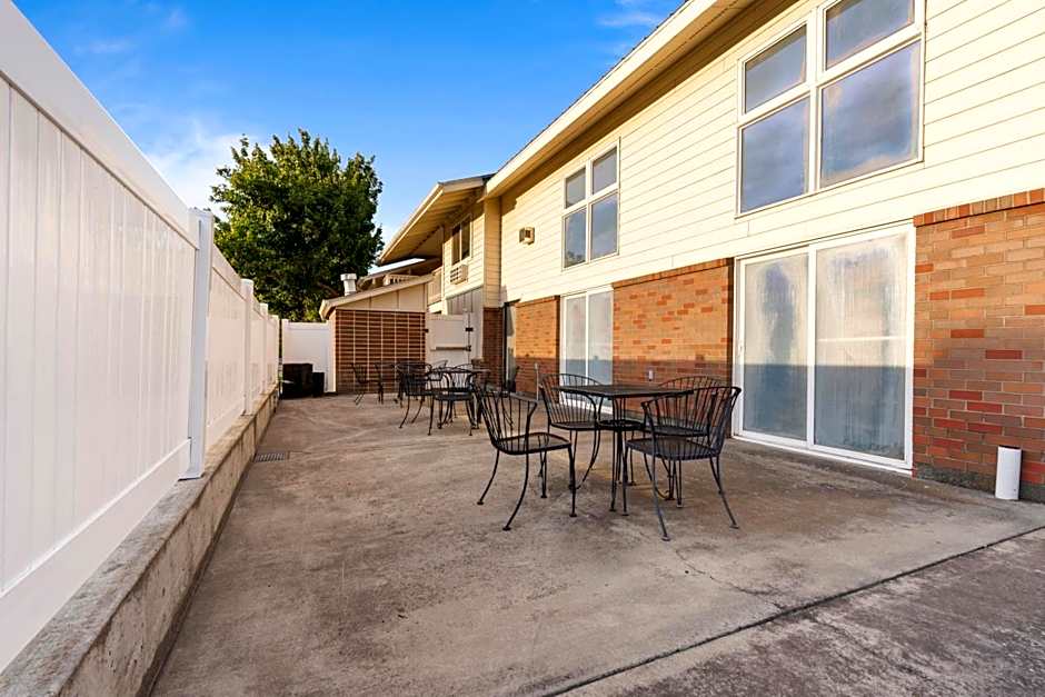 Motel 6 Clarkston WA