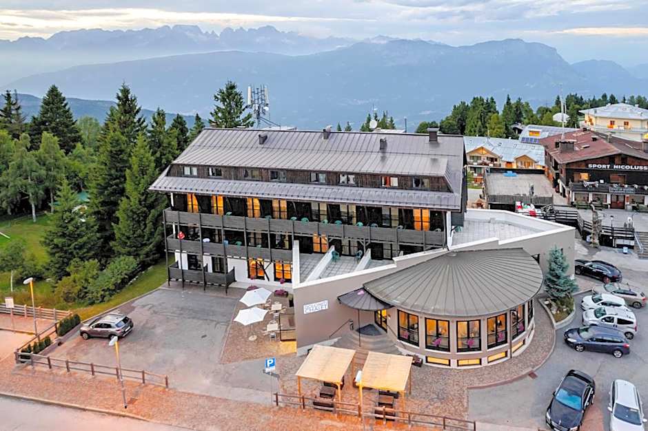Hotel Dolomiti Chalet